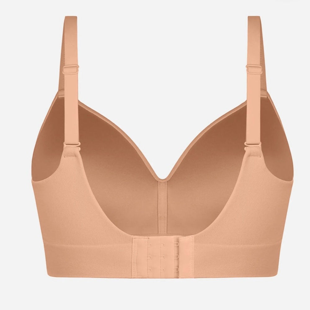Seamless Nude Bra - Picture 6 of 8